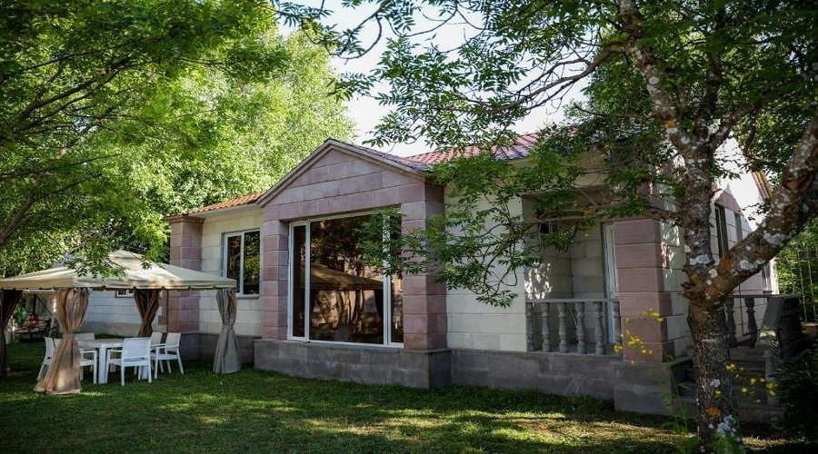 Гарден Инн Резорт